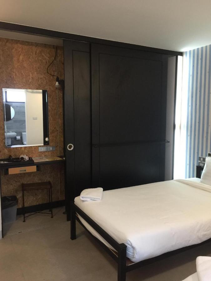 Beam House Hotel Patong Bagian luar foto